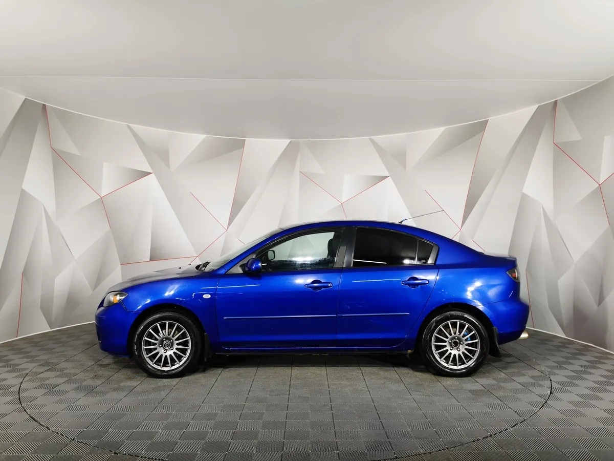 Mazda 3 1.6 MT (105 л.с.) Синий в АВИЛОН. Слайд №5
