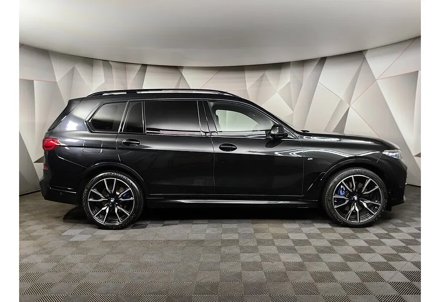 BMW X7 xDrive30d Steptronic (249 л.с.) M Sport Pro Черный в АВИЛОН. Слайд №3