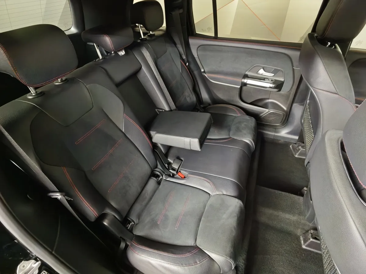 Mercedes-Benz GLB 250 8G-DCT 4MATIC (224 л.с.) Sport Limited Черный в АВИЛОН. Слайд №17