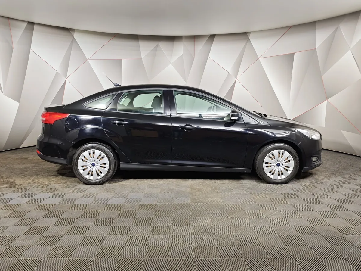 Ford Focus 1.6 Ti-VCT PowerShift (125 л.с.) Trend Черный в АВИЛОН. Слайд №6