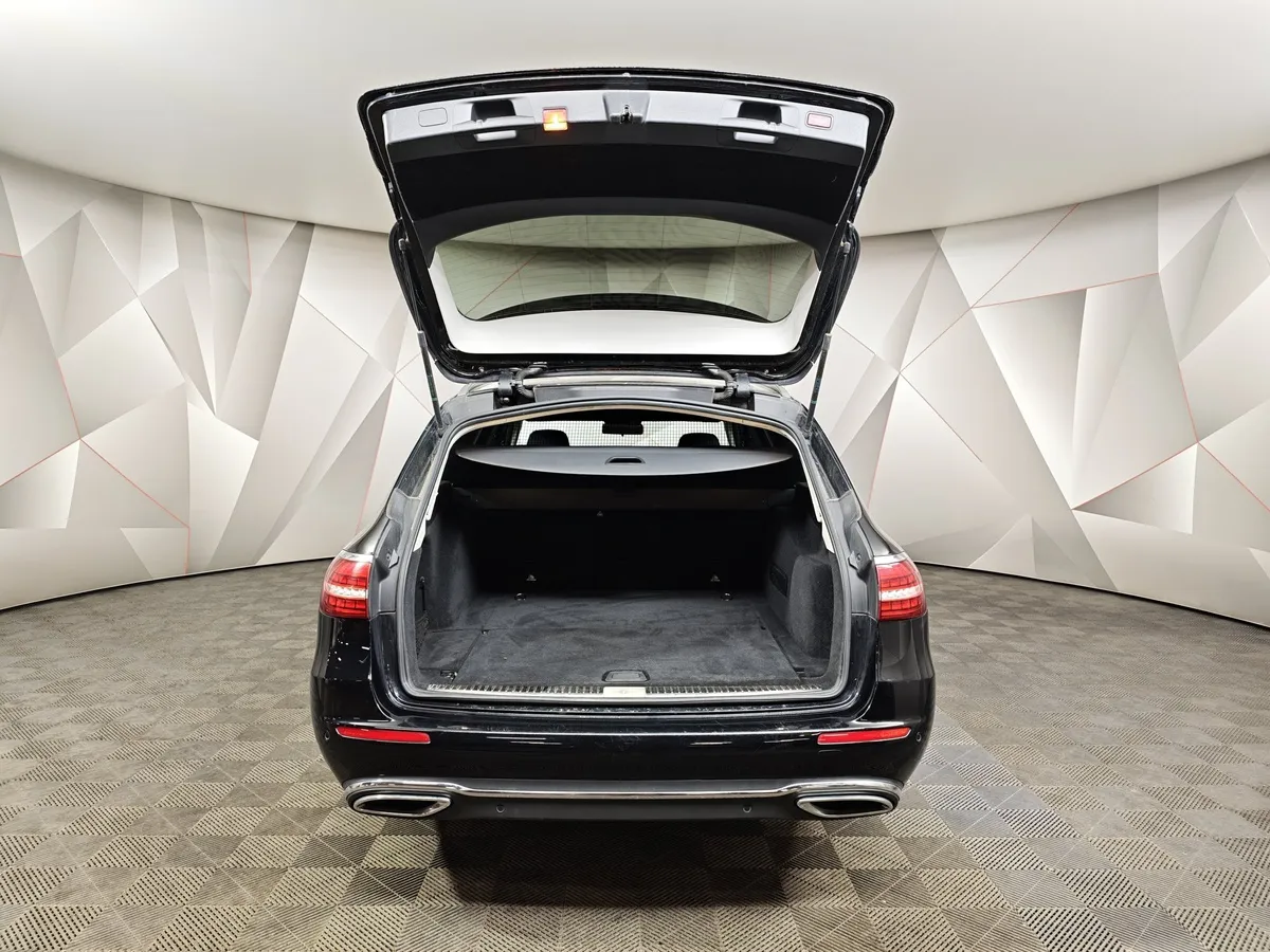 Mercedes-Benz E-Класс E 200 9G-TRONIC (197 л.с.) Premium (Локальная сборка) Черный в АВИЛОН. Слайд №12