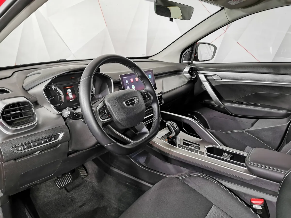 Geely Coolray 1.5T 7DCT 2WD (150 л.с.) Comfort Красный в АВИЛОН. Слайд №18