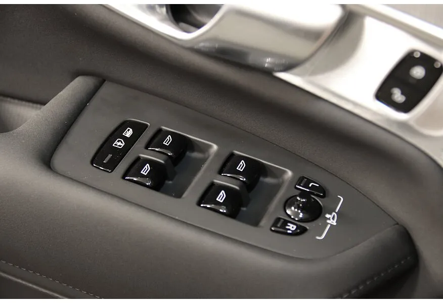 LIVE. Слайд №16