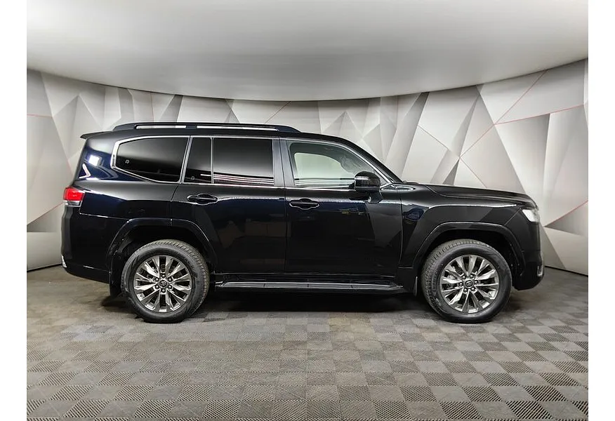 Toyota Land Cruiser 4.0 V6 AT 4WD (275 л.с.) VX Черный в АВИЛОН. Слайд №6