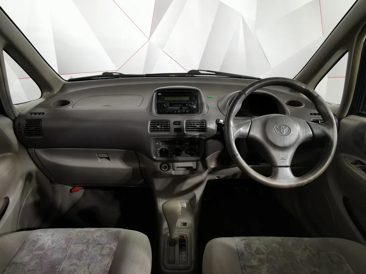 Toyota Corolla Spacio 1.6 AT (105 л.с.) Черный в АВИЛОН. Слайд №12