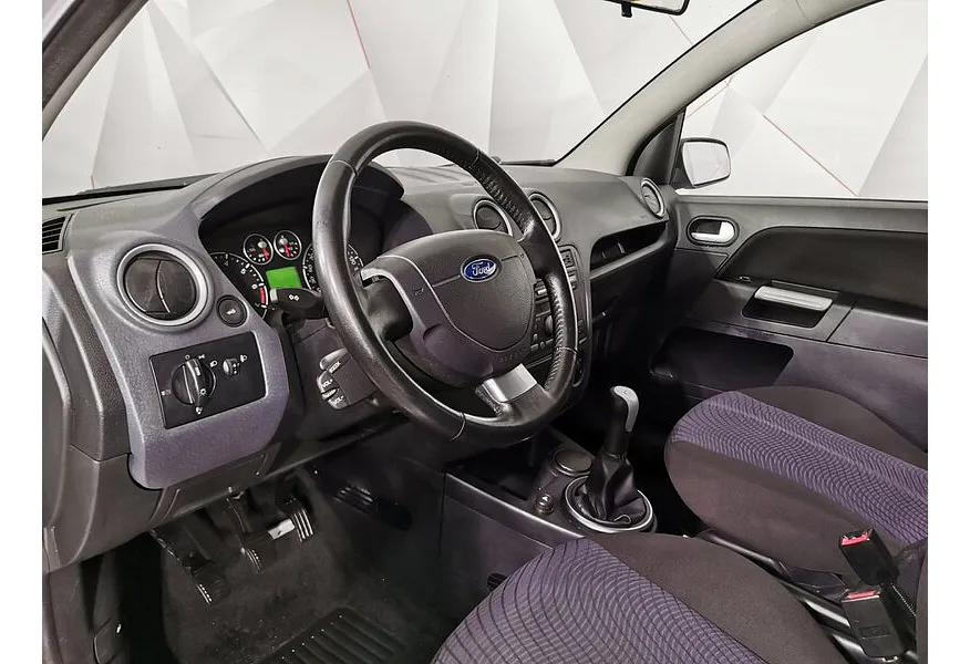 Ford Fusion 1.6 MT (100 л.с.) Elegance Серебристый в АВИЛОН. Слайд №18