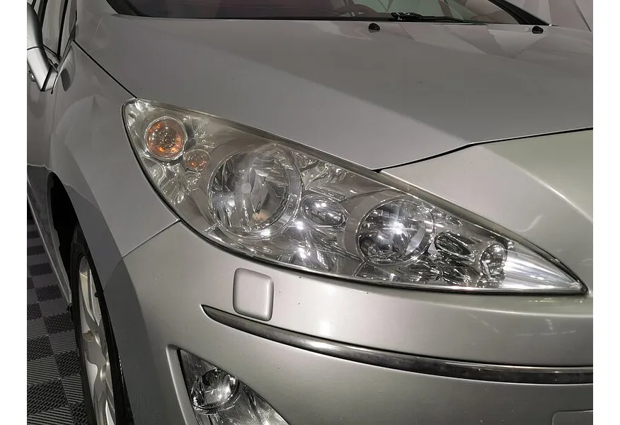 АВИЛОН - Peugeot 408 1.6 HDI MT (112 л.с.) Серебристый - slide 15