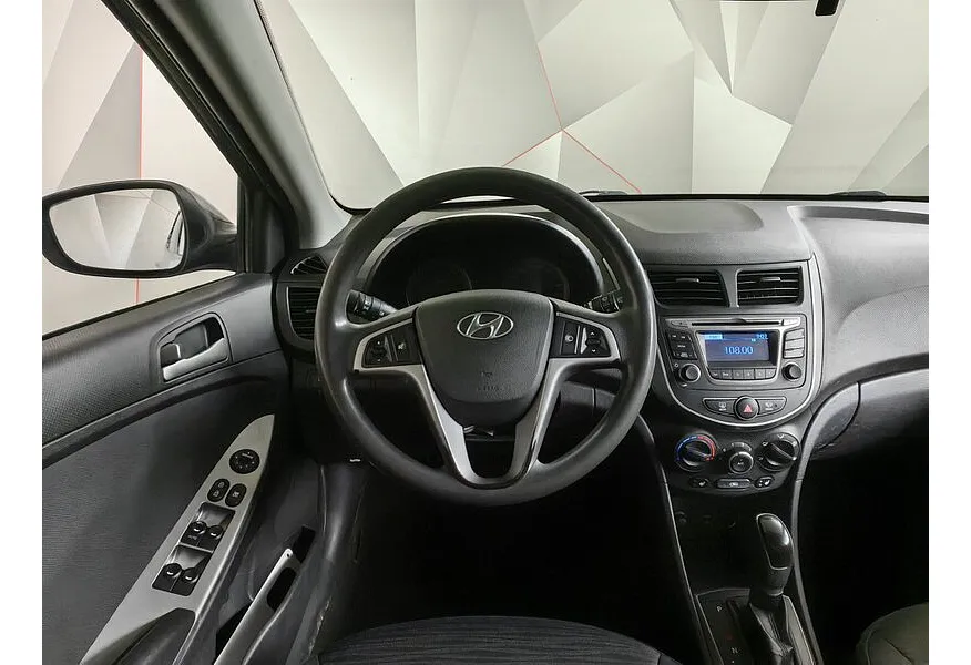 Hyundai Solaris 1.6 AT (123 л.с.) Comfort Серый в АВИЛОН. Слайд №19 Hyundai Solaris 1.6 AT (123 л.с.) Comfort Серый в АВИЛОН. Слайд №19