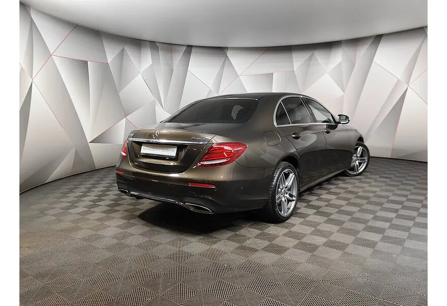 Mercedes-Benz E-Класс E 200 4MATIC 9G-TRONIC (184 л.с.) Sport Plus Коричневый в АВИЛОН. Слайд №2