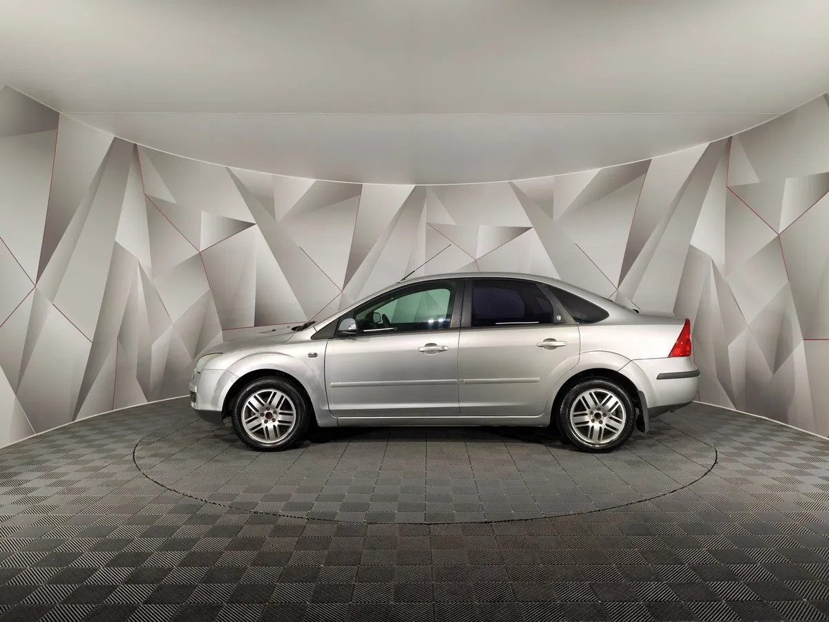 Ford Focus 1.6 MT (116 л.с.) Ghia Серебристый в АВИЛОН. Слайд №5