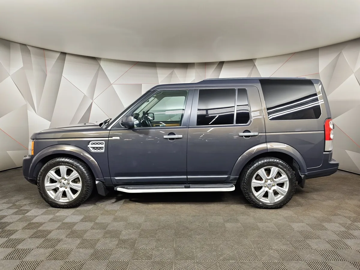 Land Rover Discovery 3.0 SDV6 4WD AT (252 л.с.) HSE Коричневый в АВИЛОН. Слайд №5