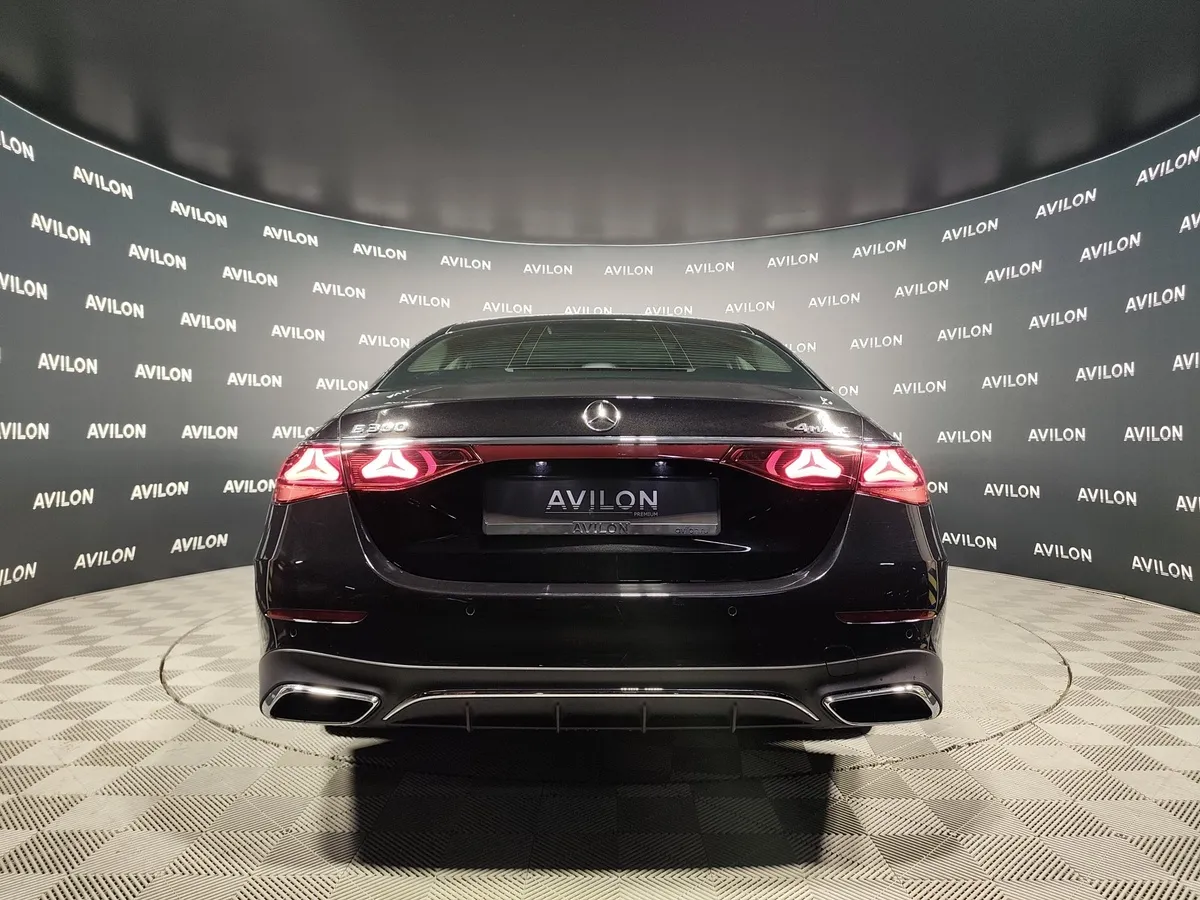 Mercedes-Benz E-Класс E 300 4MATIC (258 л.с.) Черный в АВИЛОН. Слайд №5