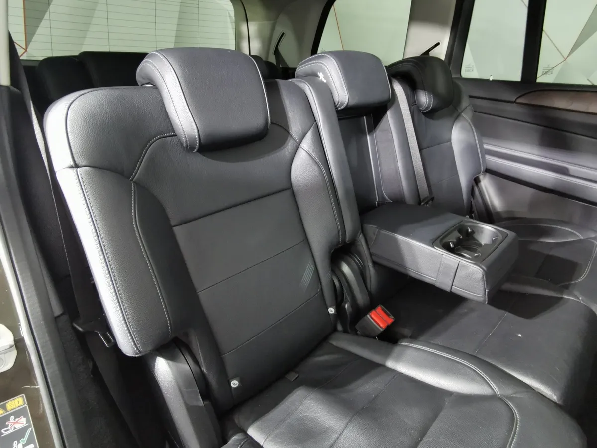 Mercedes-Benz GLS 350 d 4MATIC 9G-TRONIC (249 л.с.) Особая серия Коричневый в АВИЛОН. Слайд №16