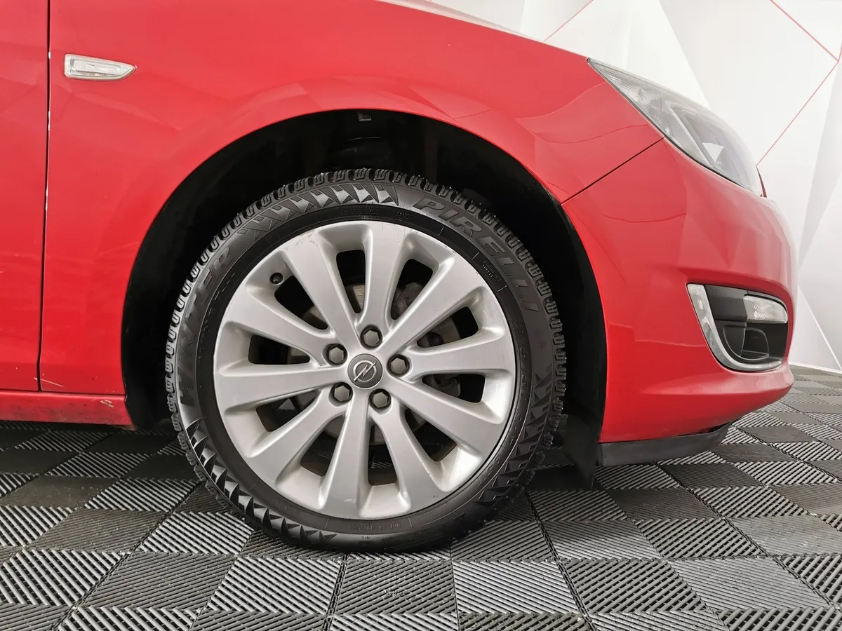 Opel Astra 1.6 AT (115 л.с.) Красный в АВИЛОН. Слайд №9