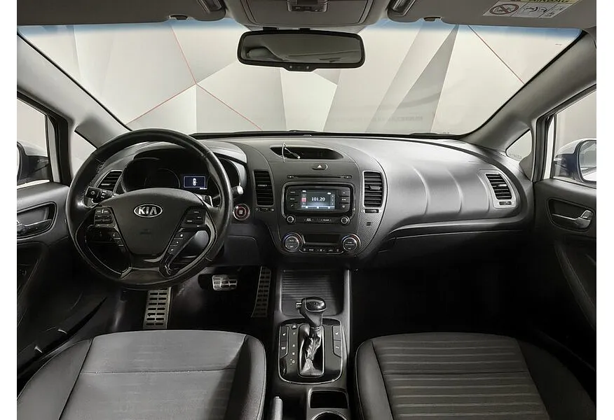 Kia Cerato 2.0 AT (150 л.с.) Белый в АВИЛОН. Слайд №14