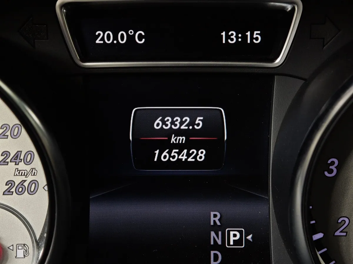 Mercedes-Benz CLA 200 7G-DCT (156 л.с.) Серебристый в АВИЛОН. Слайд №18