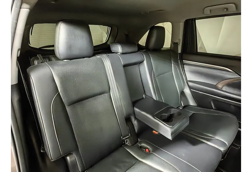 Toyota Highlander 3.5 AT AWD (249 л.с.) Престиж Коричневый в АВИЛОН. Слайд №17