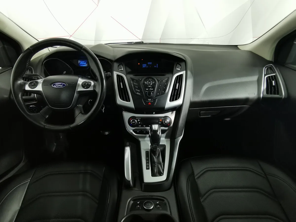 Ford Focus 2.0 PowerShift (150 л.с.) Titanium Белый в АВИЛОН. Слайд №12