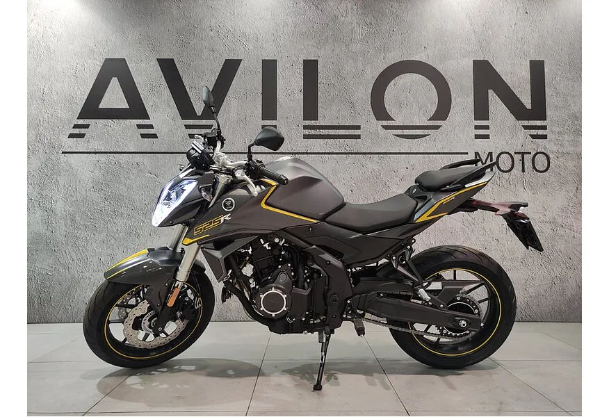 LIVE. Слайд №3