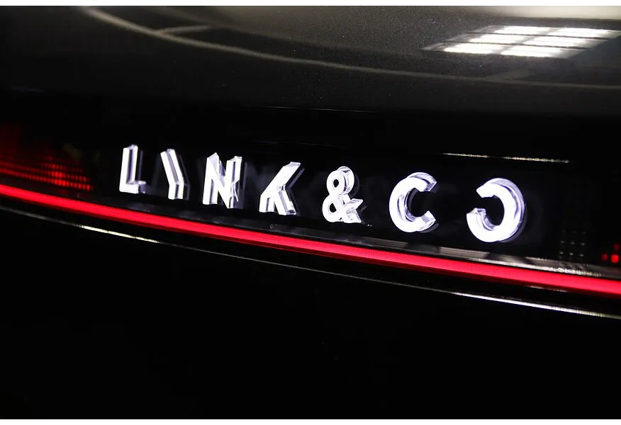 Lynk & Co 900 2.0 AT 4WD (884 л.с.) Ultra Черный в АВИЛОН. Слайд №19