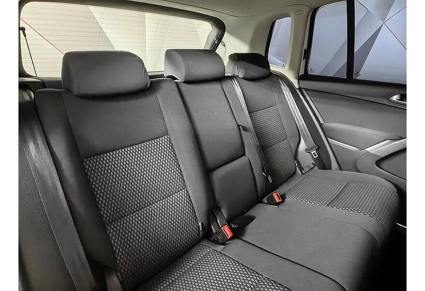 Volkswagen Tiguan 1.4 TSI MT (150 л.с.) Trend & Fun Белый в АВИЛОН. Слайд №14