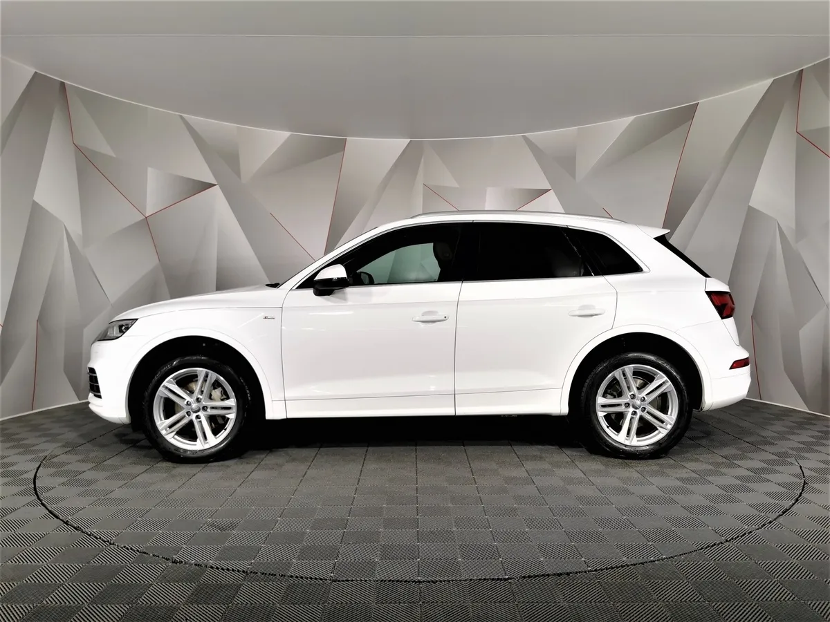 Audi Q5 2.0 TFSI S tronic quattro (249 л.с.) Sport Белый в АВИЛОН. Слайд №5