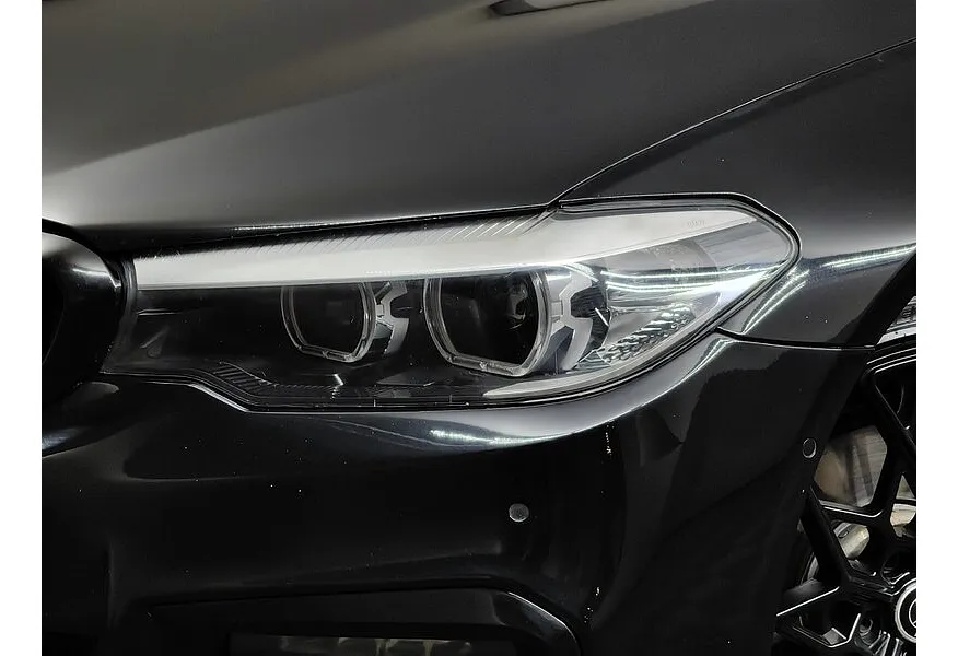 BMW 5 серия 520d xDrive Steptronic (190 л.с.) Черный в АВИЛОН. Слайд №8