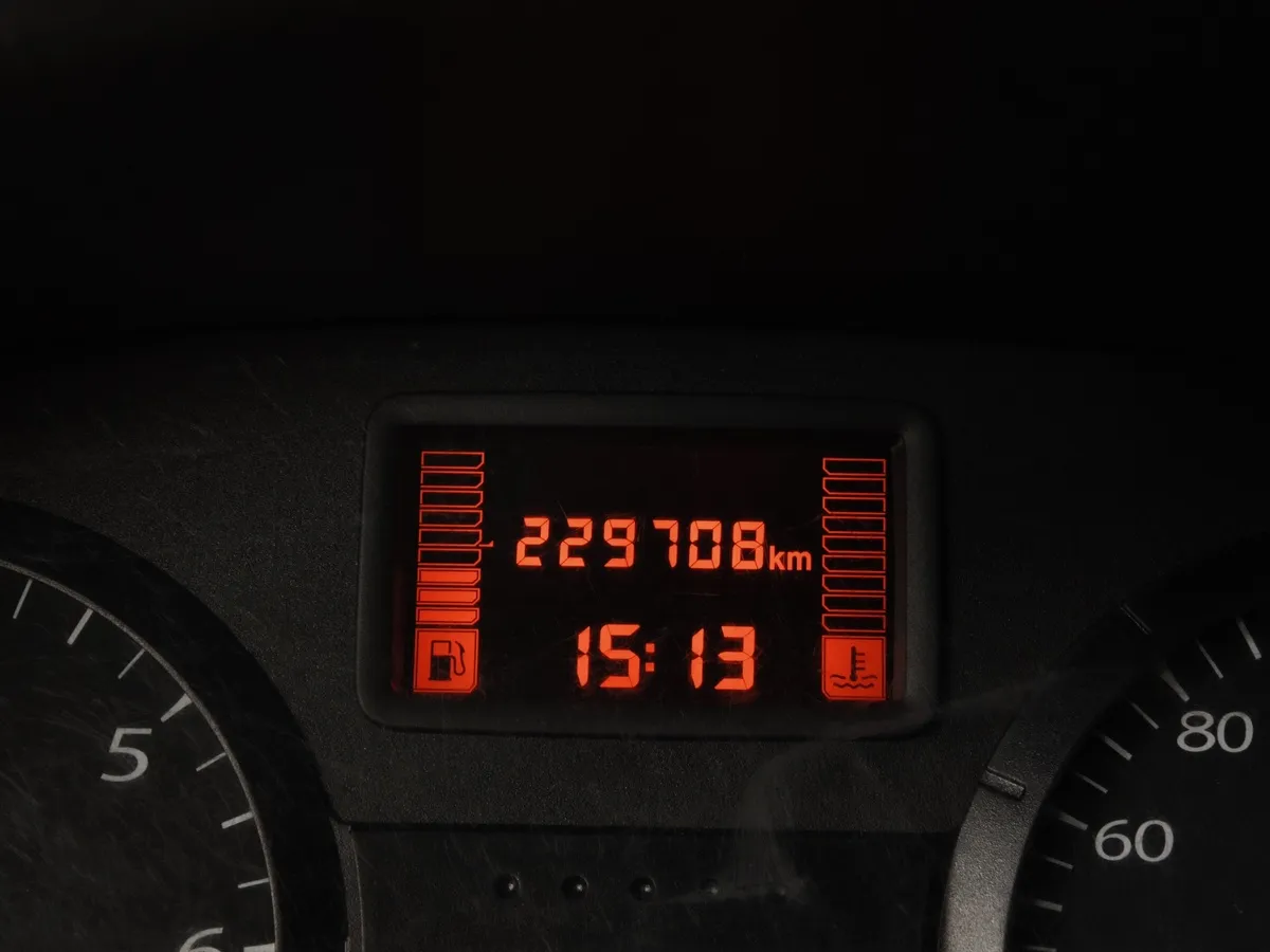 ВАЗ (Lada) Largus 1.6 MT 8 кл (5 мест) (87 л.с.) Белый в АВИЛОН. Слайд №15