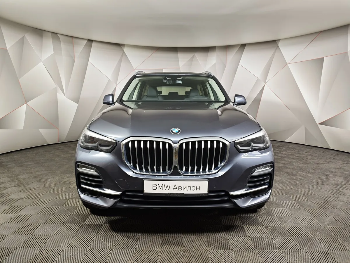 BMW X5 xDrive25d Steptronic (231 л.с.) Base (Локальная сборка) Серый в АВИЛОН. Слайд №3