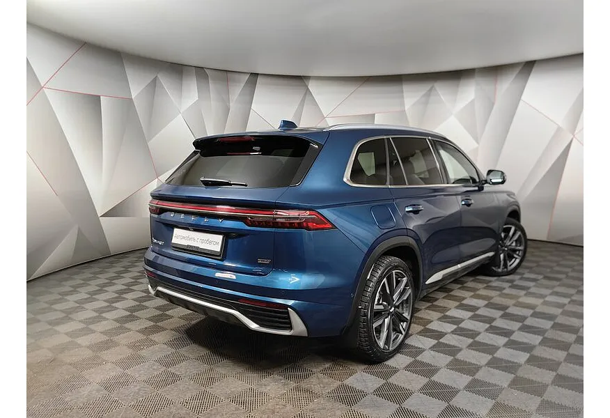 Geely Monjaro 2.0T 8AT 4WD (238 л.с.) Exclusive Синий в АВИЛОН. Слайд №2