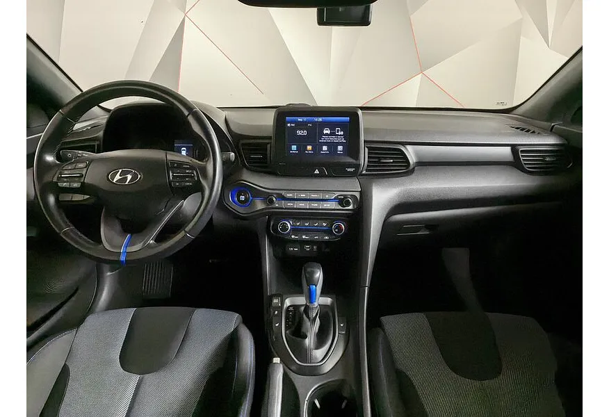 Hyundai Veloster 1.4 АMT FWD (140 л.с.) в АВИЛОН. Слайд №14