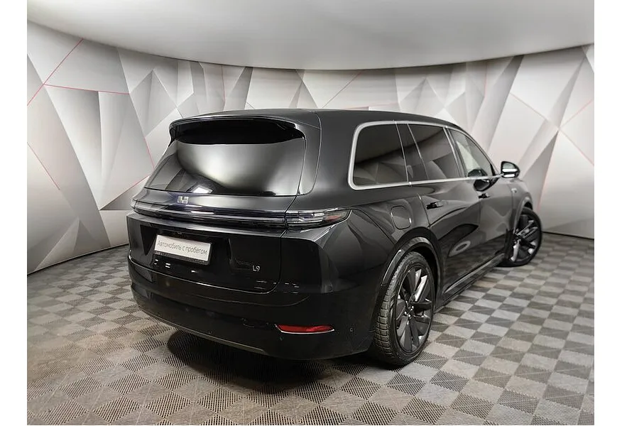 Li Auto L9 1.5 AT 4WD (449 л.с.) Max  Черный в АВИЛОН. Слайд №2