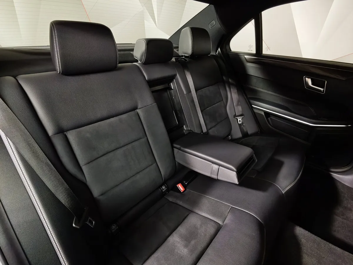 Mercedes-Benz E-Класс E 200 T CGI BlueEfficiency AT (184 л.с.) Синий в АВИЛОН. Слайд №17
