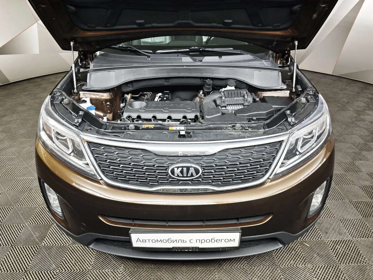 Kia Sorento 2.4 AT 4WD (175 л.с.) Comfort Коричневый в АВИЛОН. Слайд №11