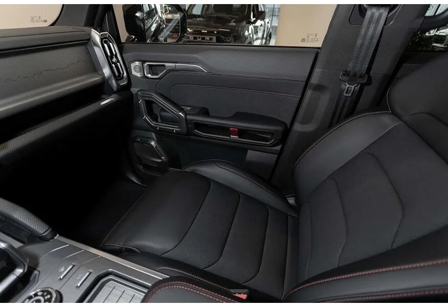 JETOUR T2 2.0T 8AT AWD (245 л.с.) Discovery Черный в АВИЛОН. Слайд №11