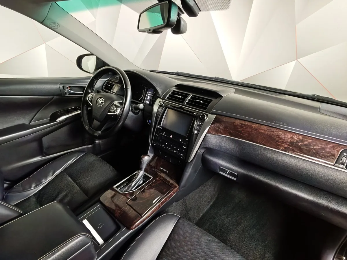 Toyota Camry 2.5 AT (181 л.с.) Классик Черный в АВИЛОН. Слайд №13