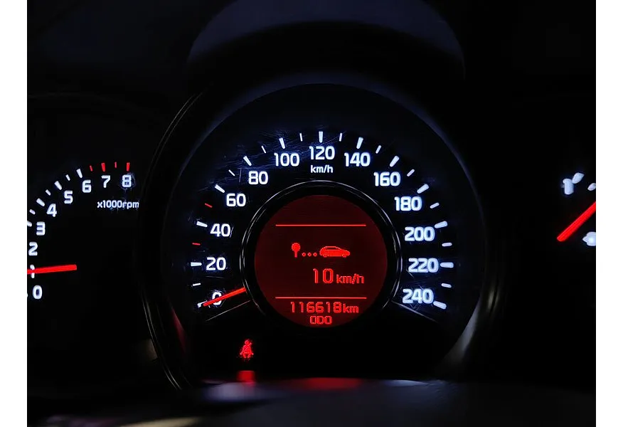 Kia Ceed 1.6 MT (130 л.с.) Comfort Черный в АВИЛОН. Слайд №18