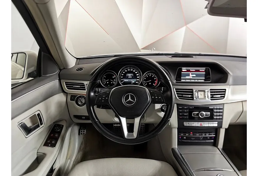 Mercedes-Benz E-Класс E 200 T BlueEfficiency 7G-Tronic Plus (184 л.с.) Белый в АВИЛОН. Слайд №20