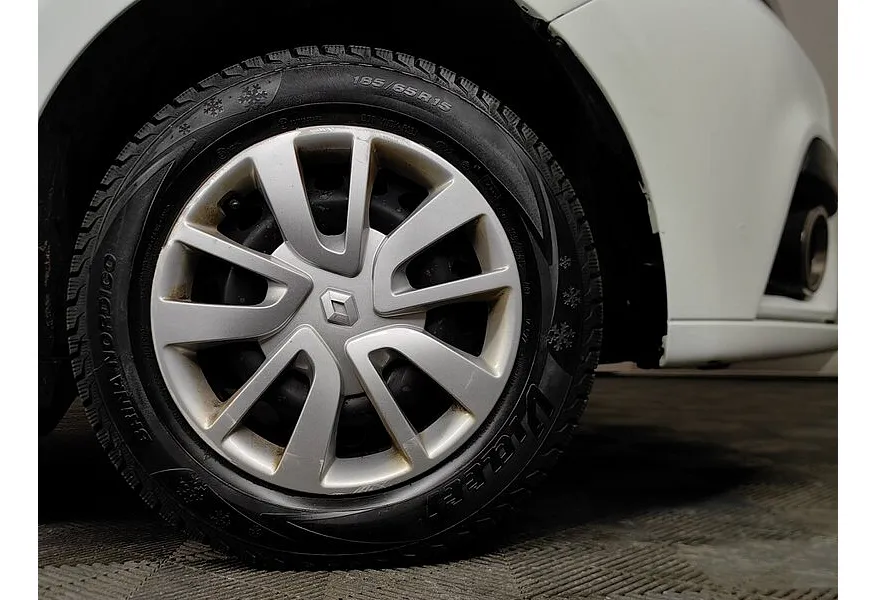 Renault Logan 1.6 AT (102 л.с.) Белый в АВИЛОН. Слайд №9