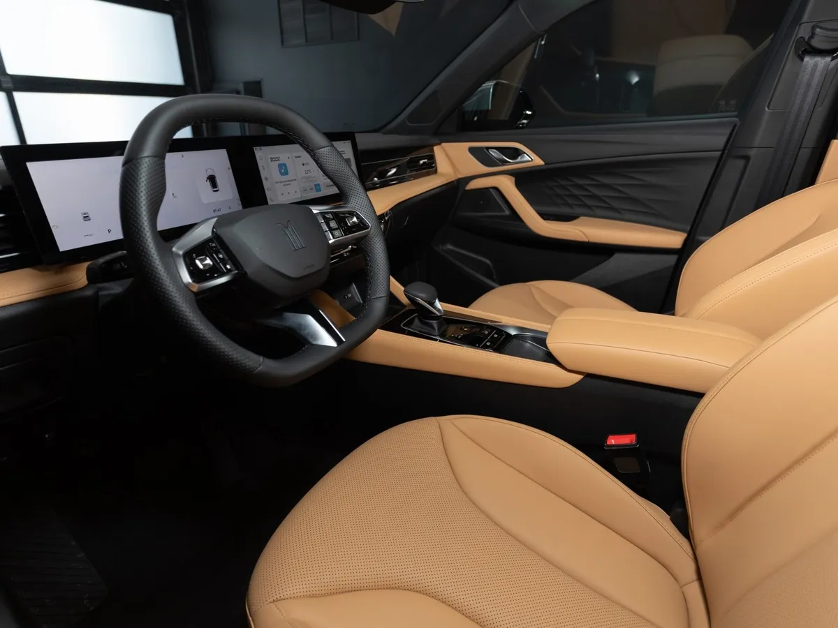 Москвич М70 1.5 DCT FWD (150 л.с.) Драйв Серый в АВИЛОН. Слайд №9
