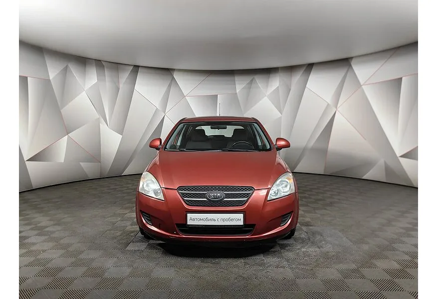 Kia Ceed 1.6 AT (122 л.с.) Красный в АВИЛОН. Слайд №7