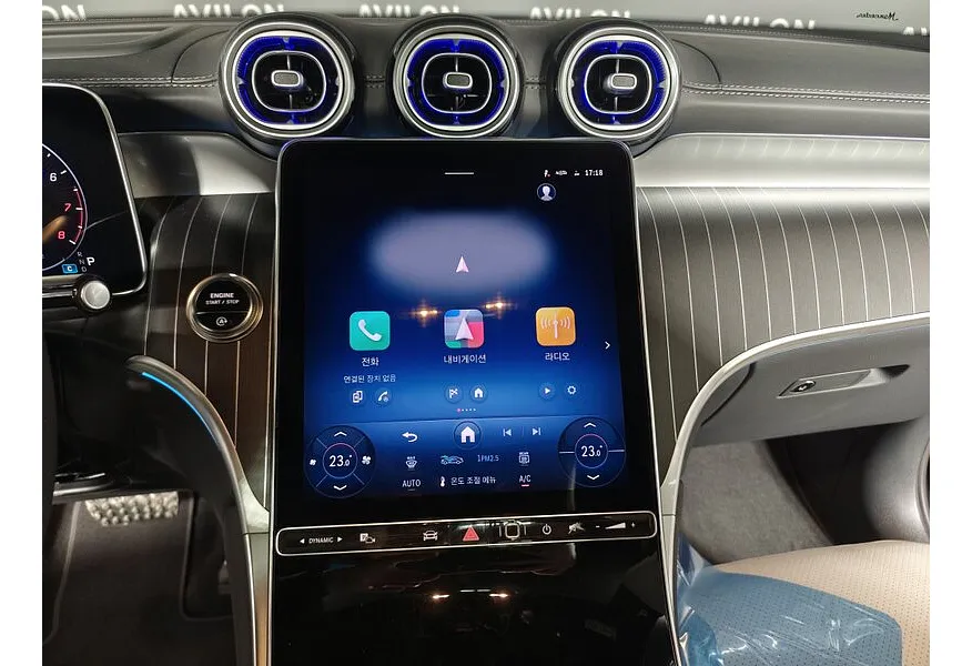 Mercedes-Benz GLC 300 4MATIC 9G-TRONIC (258 л.с.) Белый в АВИЛОН. Слайд №10