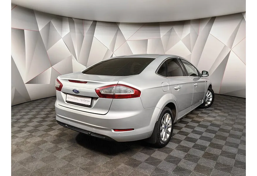 Ford Mondeo 2.0 TDCi PowerShift (140 л.с.) Titanium Серебристый в АВИЛОН. Слайд №2