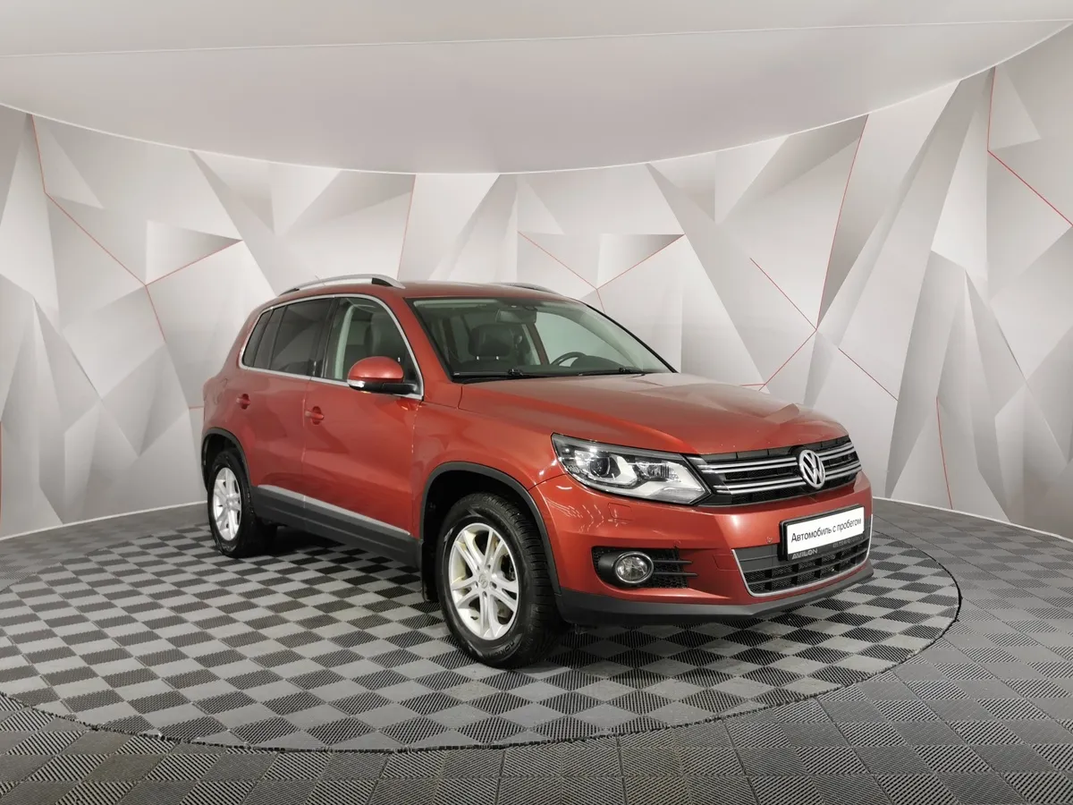 Volkswagen Tiguan 2.0 TSI 4Motion AT (170 л.с.) Sport&Style Красный в АВИЛОН. Слайд №3