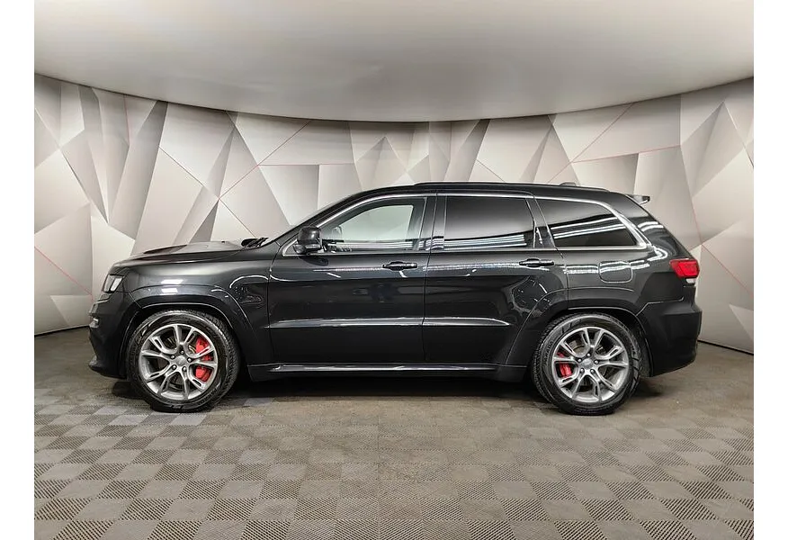 Jeep Grand Cherokee 6.4 AT SRT-8 (468 л.с.) Черный в АВИЛОН. Слайд №5