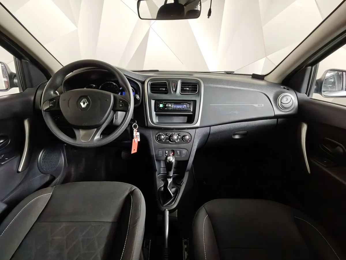 Renault Sandero 1.6 AT (103 л.с.) Stepway Серый в АВИЛОН. Слайд №14