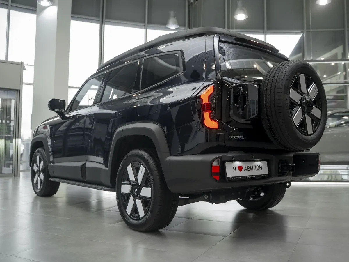 Deepal G318 1.5h AT 4WD (439 л.с.) Техно Черный в АВИЛОН. Слайд №6