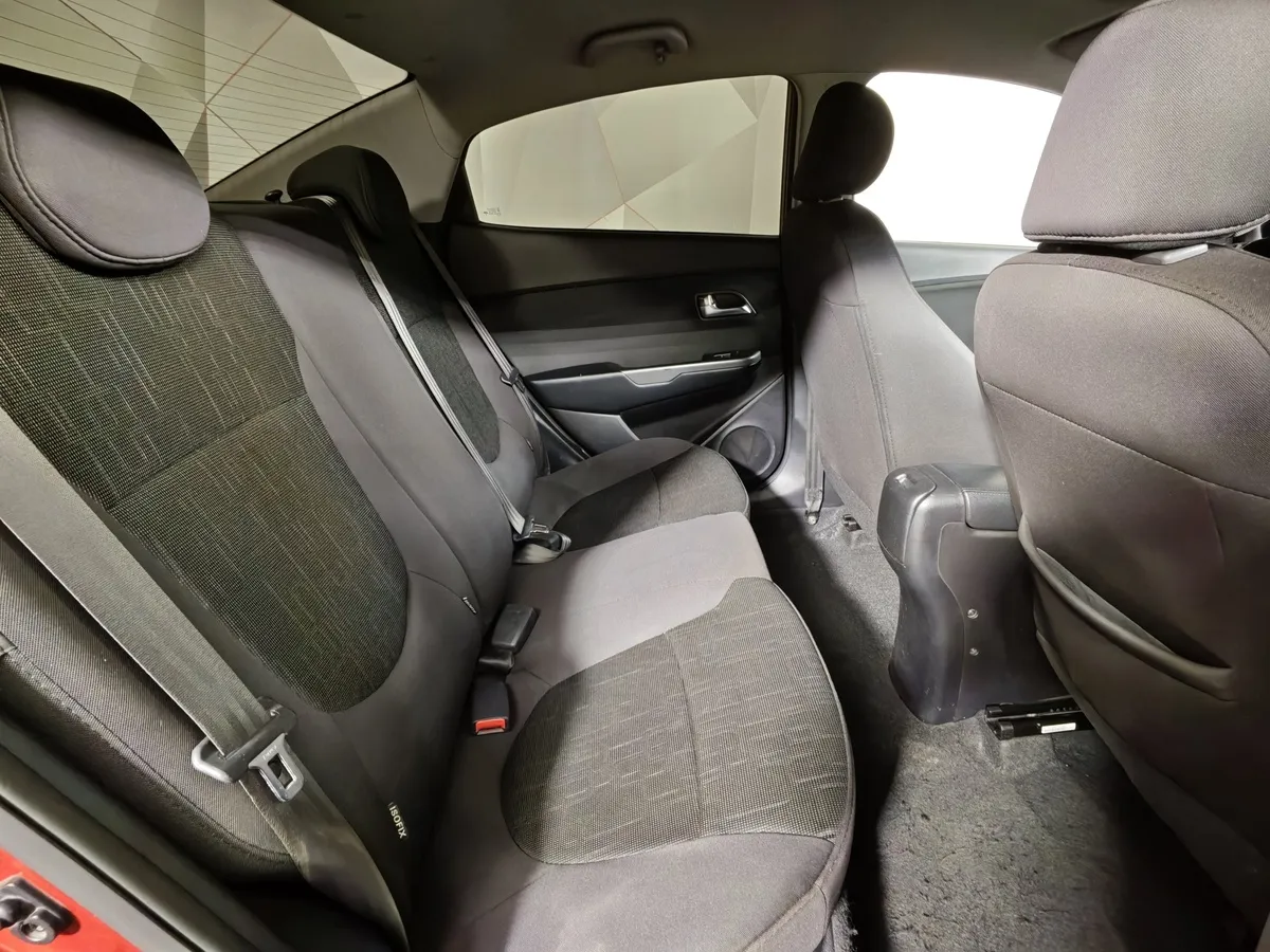 Kia Rio 1.6 AT (123 л.с.) Красный в АВИЛОН. Слайд №16