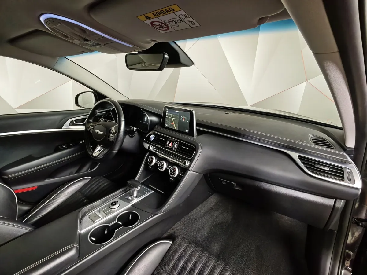 Genesis G70 2.0 T AT AWD (197 л.с.) Supreme + Panorama Черный в АВИЛОН. Слайд №13