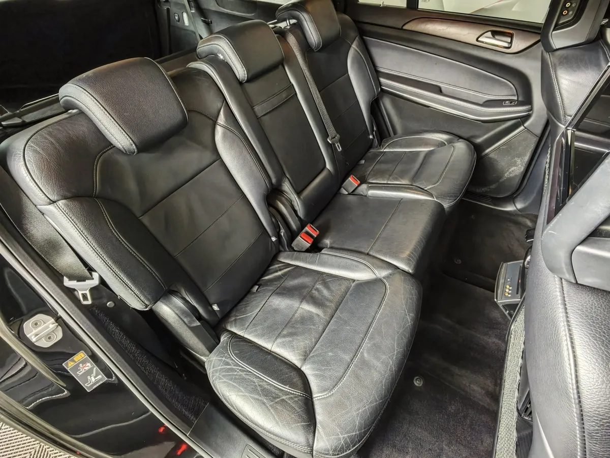Mercedes-Benz GLS 500 4MATIC 9G-TRONIC (455 л.с.) Особая серия Черный в АВИЛОН. Слайд №17